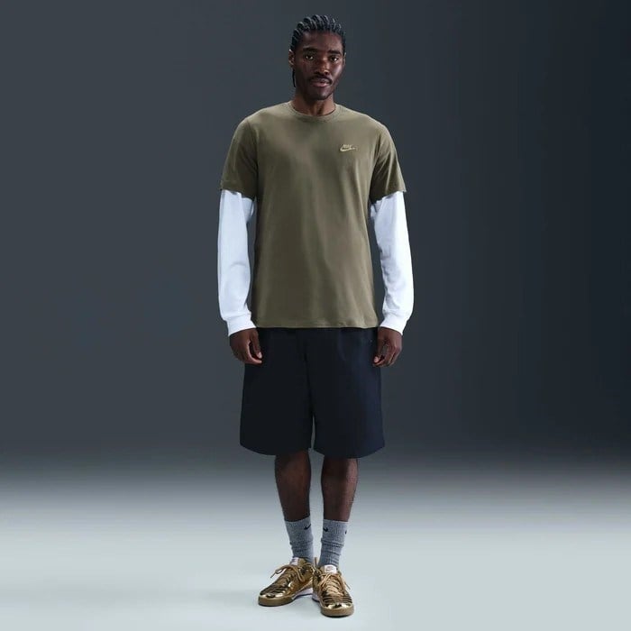 Nike Sportswear Club AR4997-225 Erkek Tişört - Zeytin Yeşili