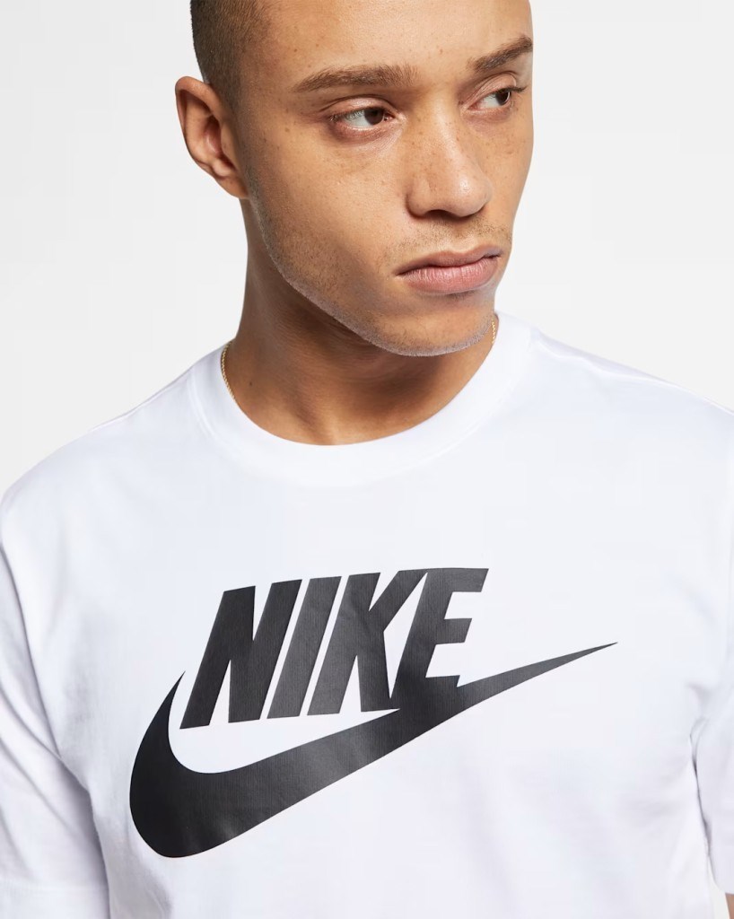 Nike Sportswear Erkek Tişört - Beyaz AR5004-101