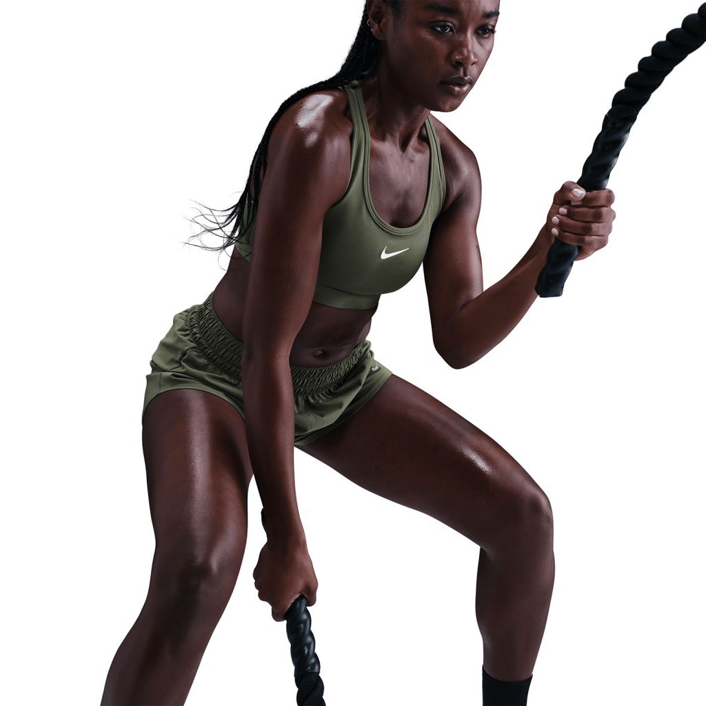 Nike Swoosh DX6821-222 Orta Destekli Pedli Kadın Spor Sütyeni - Medium Olive