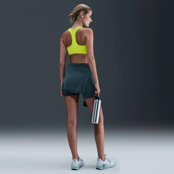 Nike Swoosh DX6821-389 Orta Destekli Pedli Kadın Spor Sütyeni - Cyber