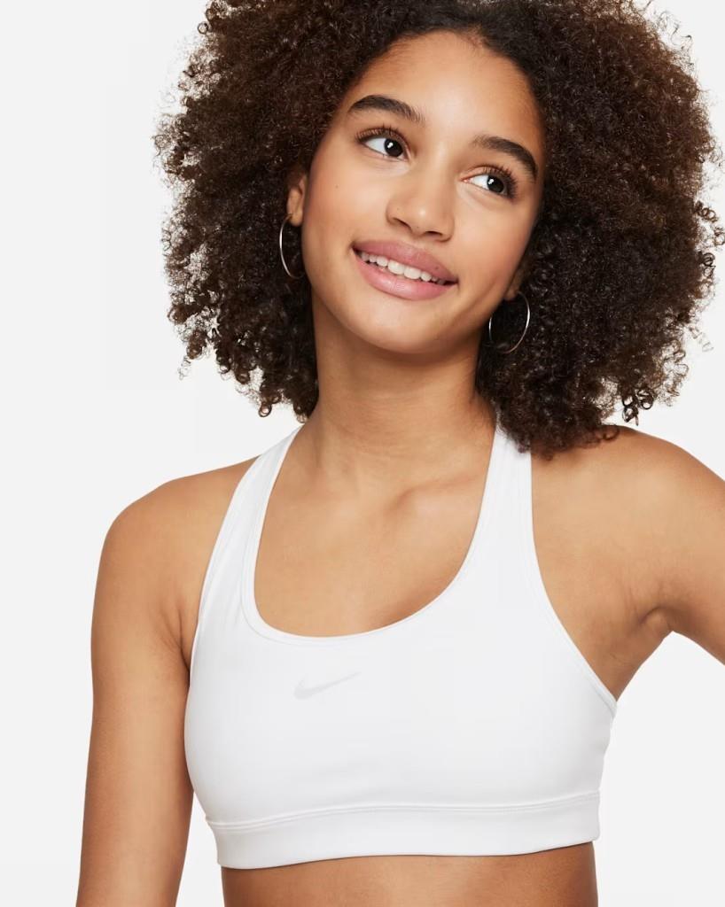 Nike Swoosh Kızlar Spor Sütyeni - Beyaz