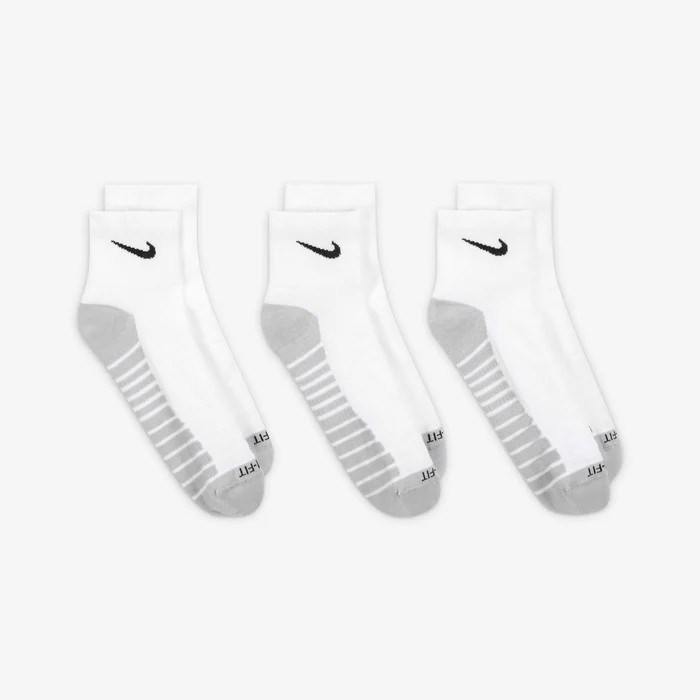 Nike SX5549-100 Everyday Max Destekli Bilek Antrenman Çorapları (3 Çift)