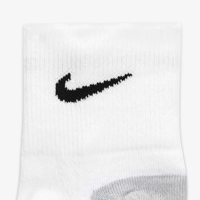 Nike SX5549-100 Everyday Max Destekli Bilek Antrenman Çorapları (3 Çift)