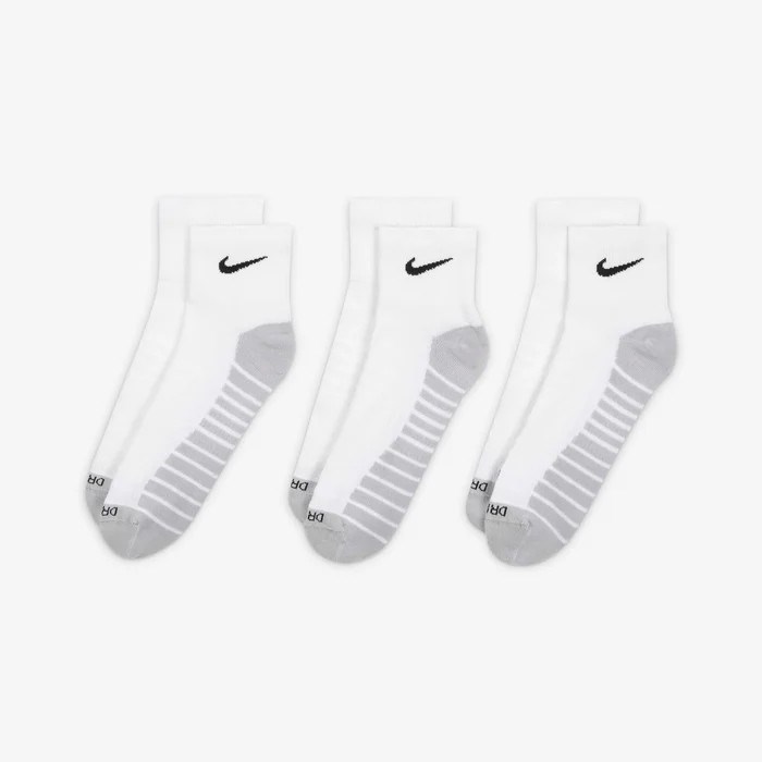 Nike SX5549-100 Everyday Max Destekli Bilek Antrenman Çorapları (3 Çift)