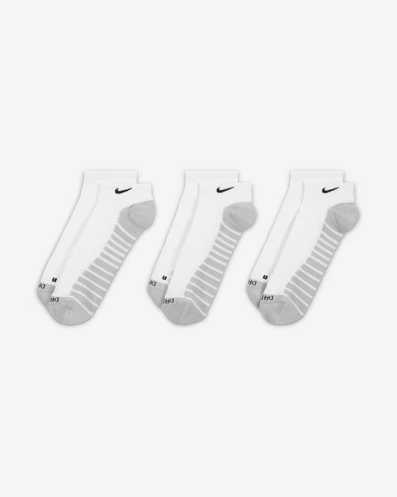 Nike SX6964-100 Everyday Max Destekli No-Show Antrenman Çorapları (3 Çift)