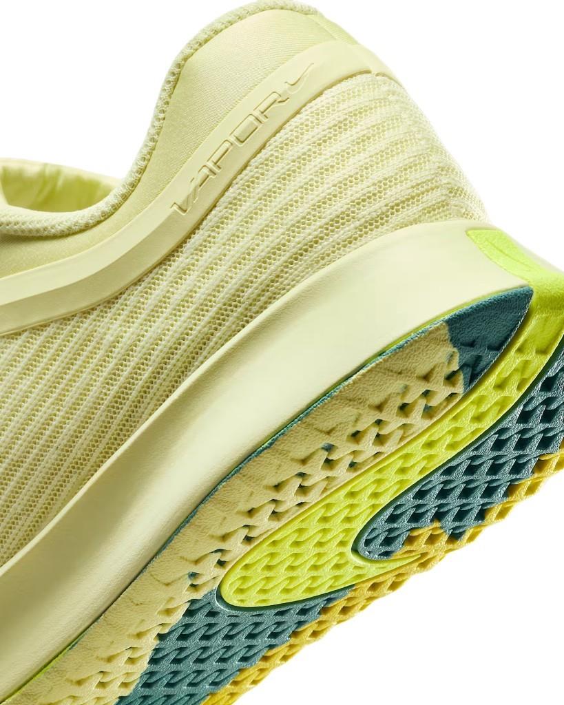 Nike Vapor Pro 3 Kadın Sert Kort Tenis Ayakkabısı HF7835-300