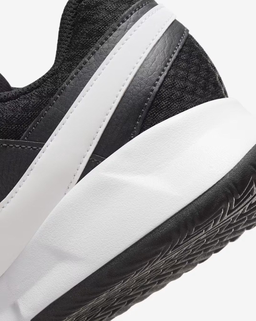 NikeCourt FN0530-001 Lite 4 Toprak Kort Erkek Tenis Ayakkabısı - Siyah