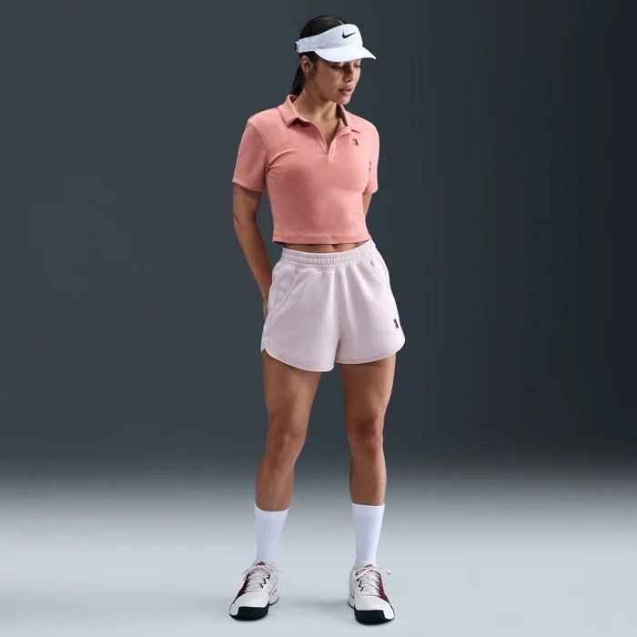 NikeCourt HJ8992-618 Heritage Kısa Kollu Crop Tenis Polosu - Mercan