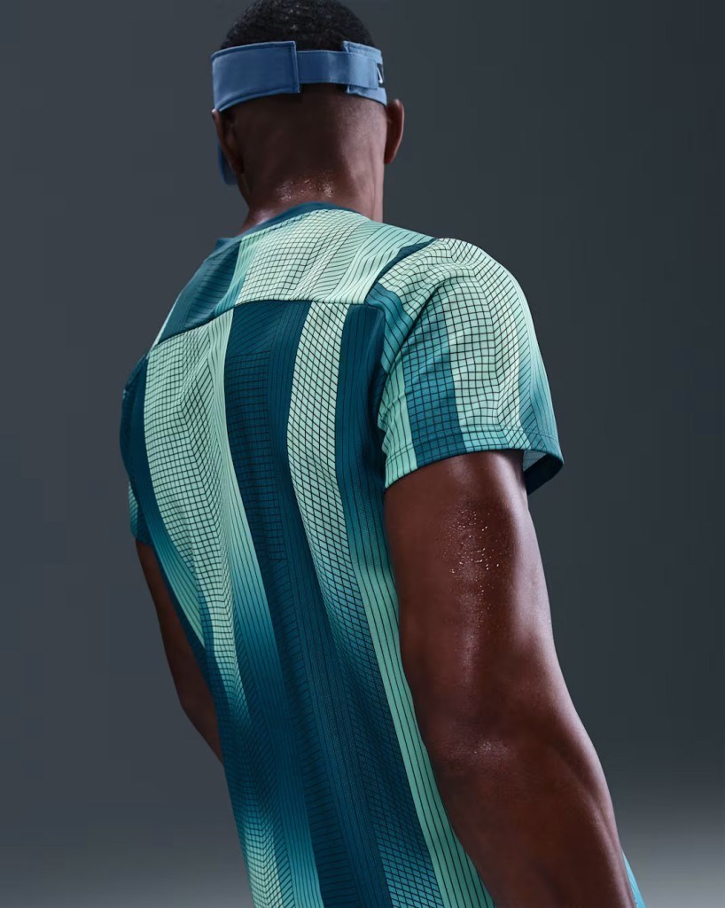 NikeCourt HM6505-415 Victory Dri-FIT Erkek Tenis Üstü - Mavi