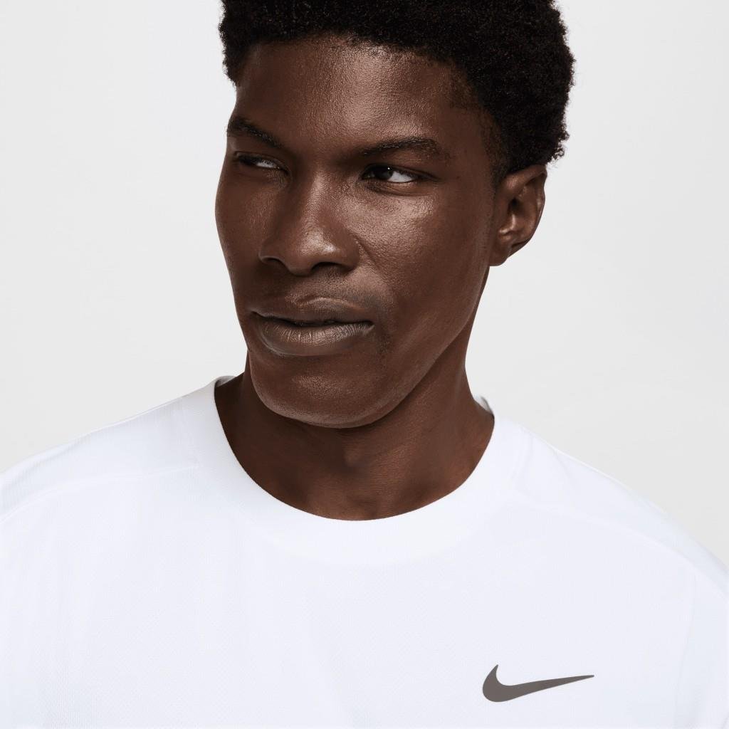 NikeCourt Slam Erkek Dri-FIT Beyaz Tenis Tişört FZ6857-100