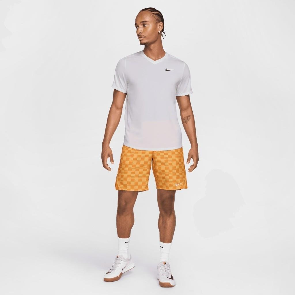 NikeCourt Victory Dri-FIT 23 cm Erkek Turuncu Tenis Şortu FZ6917-795