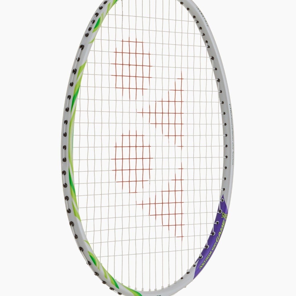 Yonex Astrox 100 Game-VA (Kordajlı) Viktor Axelsen İmza Serisi Badminton Raketi (4U/G5) - Beyaz/Yeşil