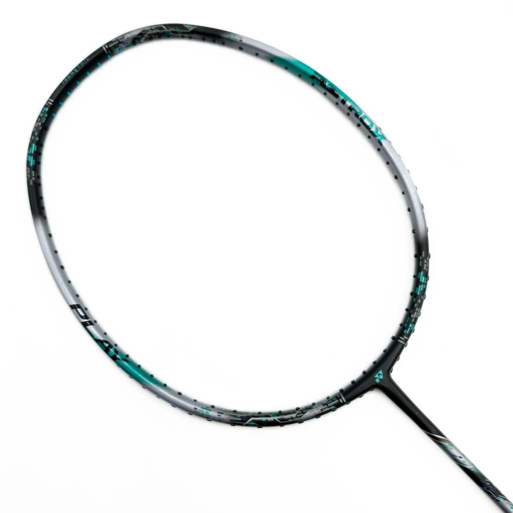 Yonex Astrox 88 Play (Kordajlı) 4U (Ort. 83g) G5 Badminton Raketi - Siyah Gümüş