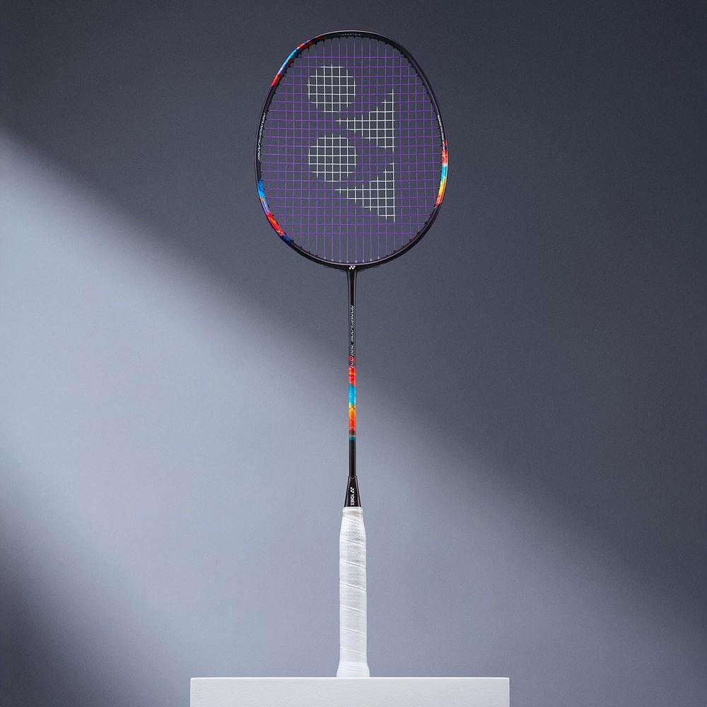 Yonex Nanoflare 700 Game (Korfajlı) 4U (Ort. 83g) G5 Badminton Raketi - Gece Moru