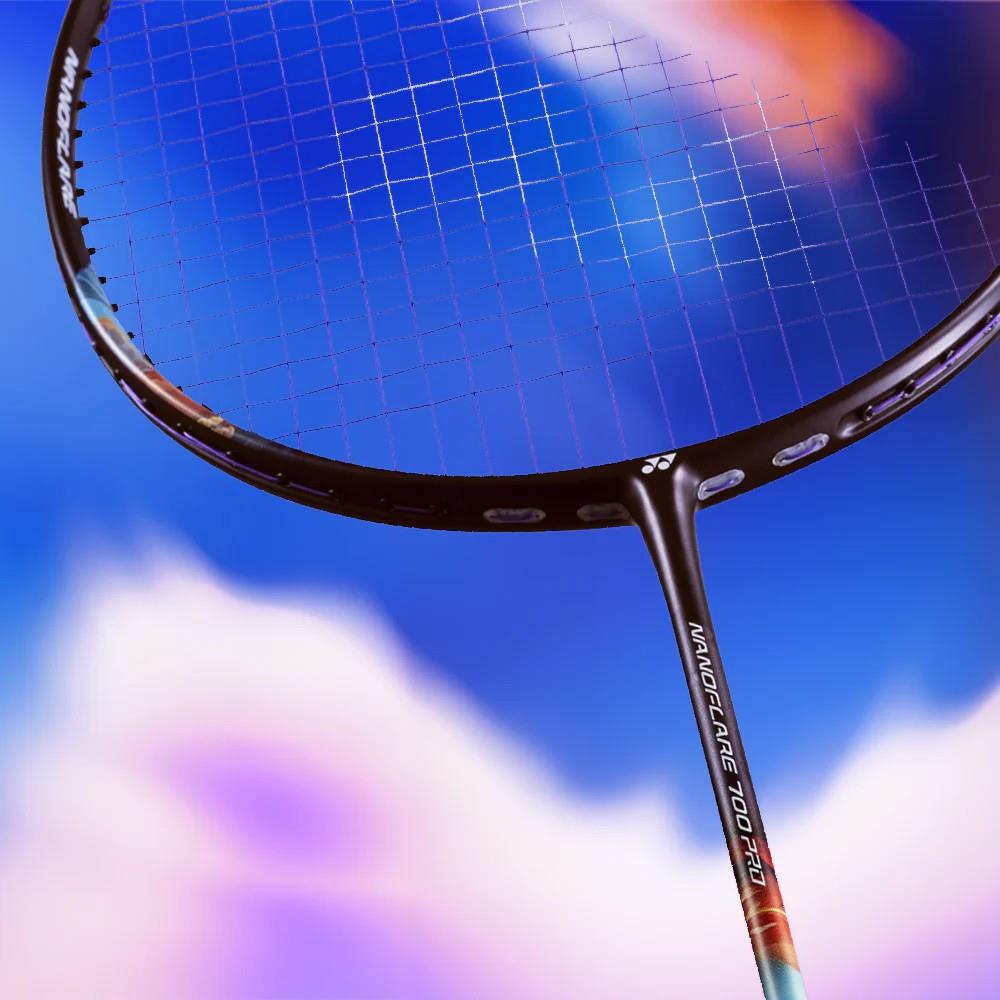 Yonex Nanoflare 700 Pro (Kordajsız) 4U (Ort. 83g) G5 Badminton Raketi - Gece Moru