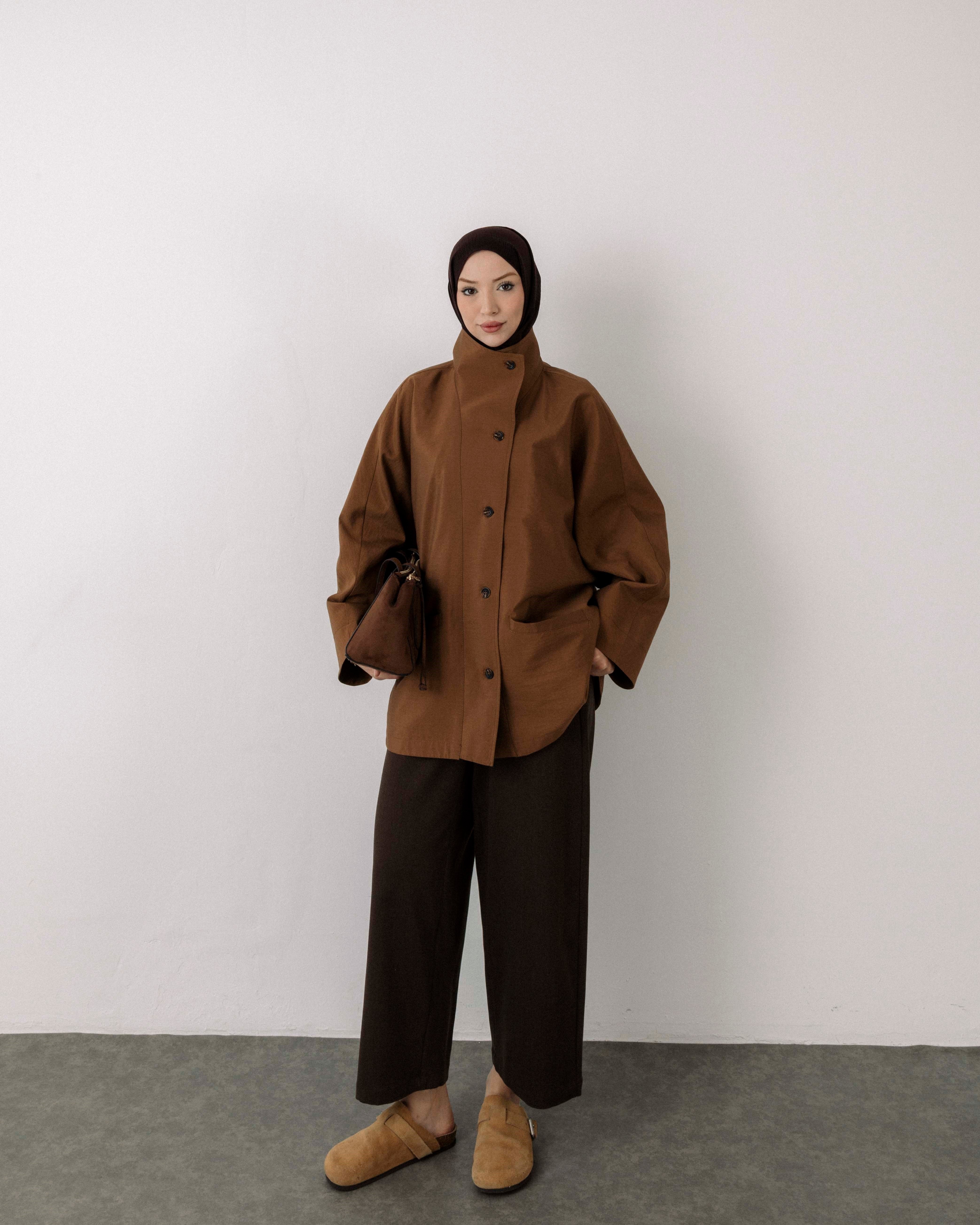 Yaka Detaylı Camel Ceket