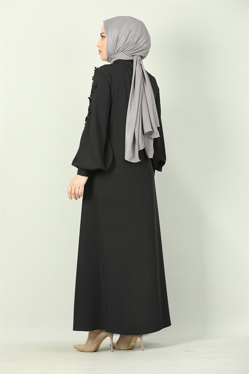 1803 Kolu Dantel Detaylı Önü Düğmeli Ferace Siyah