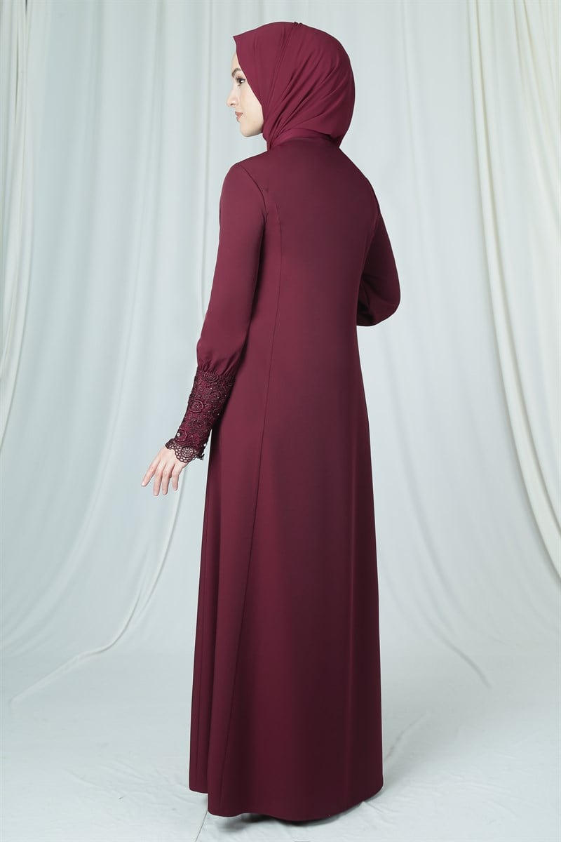 3230 Minel Laced Maroon Abaya