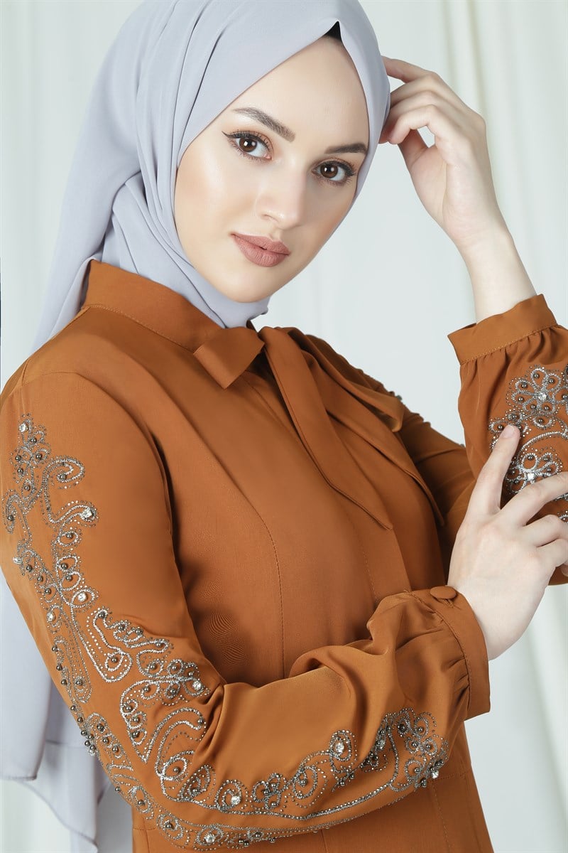 3679 Kolu İşlemeli Kiremit Ferace