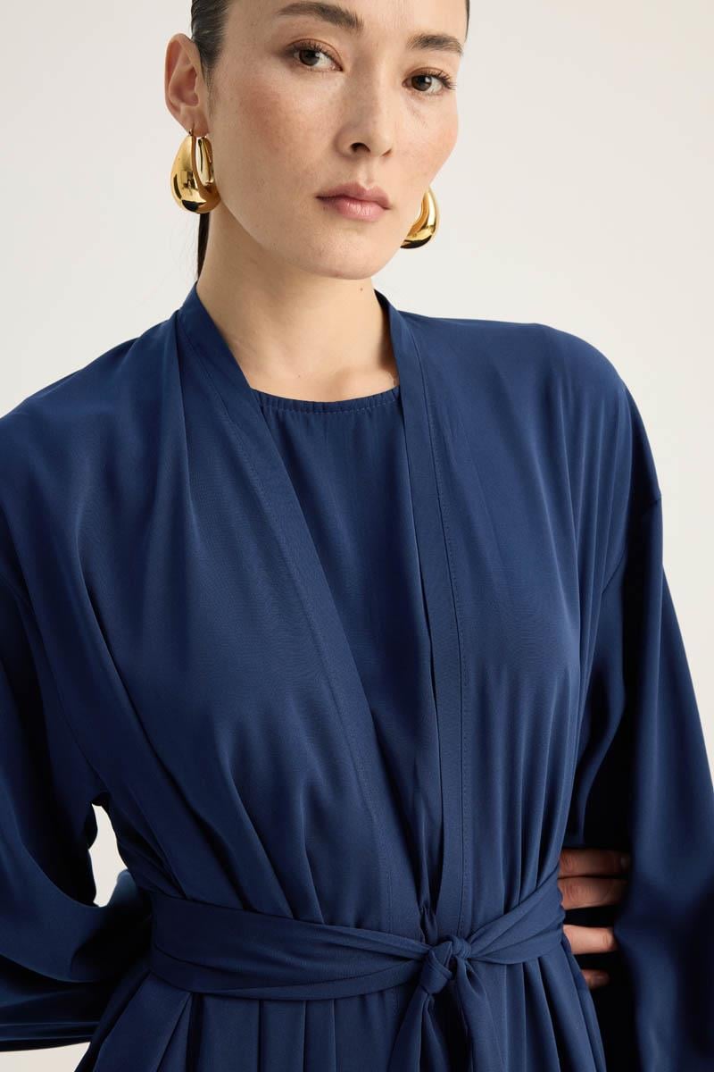 Arka Parçalı Abaya Takım Lacivert