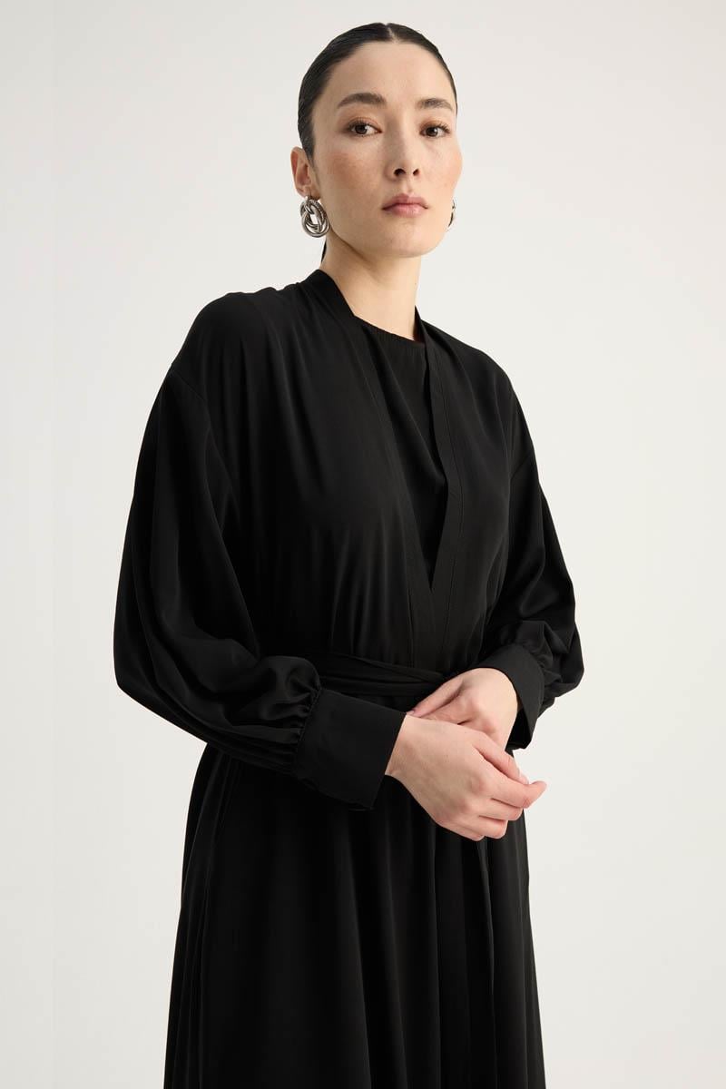 Arka Parçalı Abaya Takım Siyah