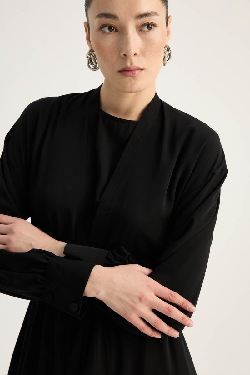 Arka Parçalı Abaya Takım Siyah