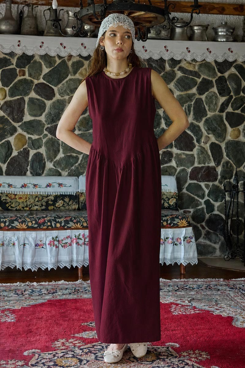 Belden Büzgülü Sıfır Kol Elbise