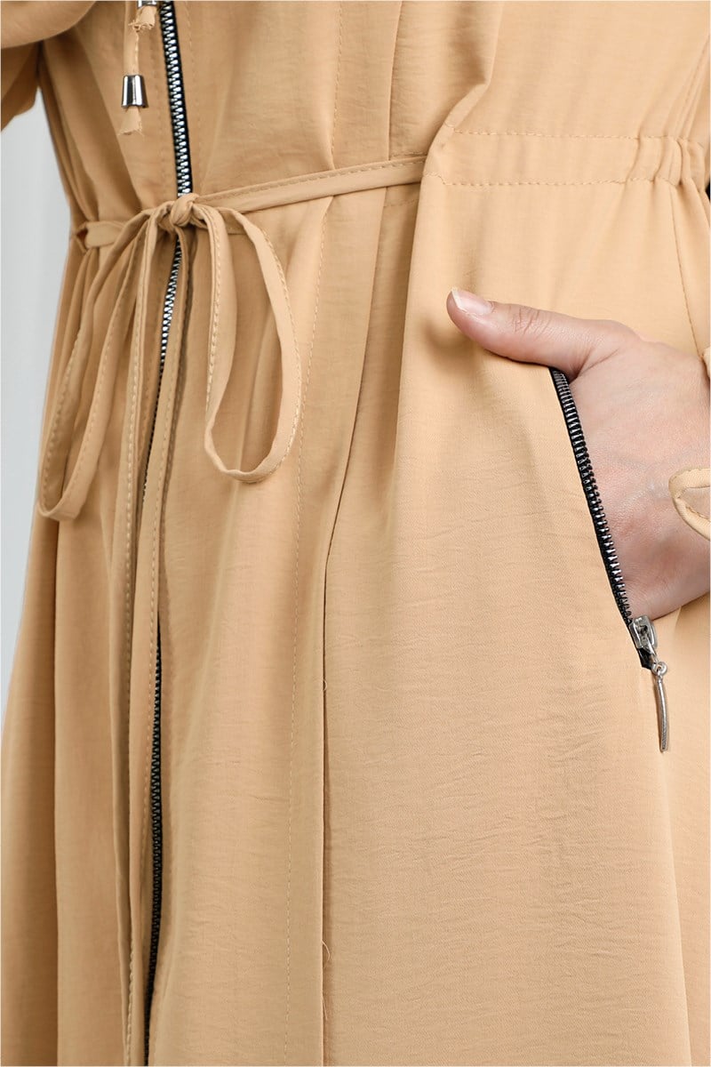 Beli Bağcıklı Camel Ferace
