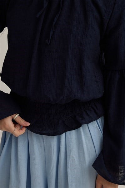 Beli Gipe Detaylı Bluz