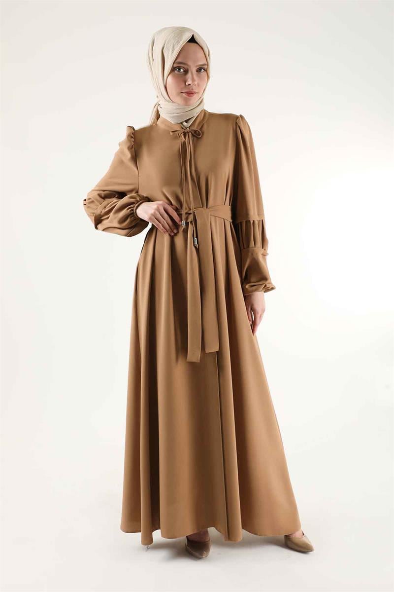 Büzgü Detay Kuşaklı Ferace Camel