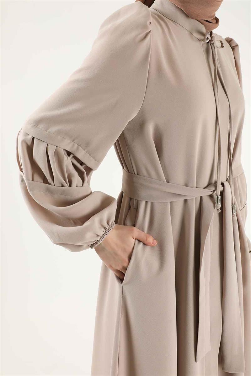 Büzgü Detay Kuşaklı Ferace Taş