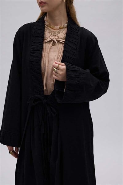 Büzgülü Bant Detaylı Keten Abaya