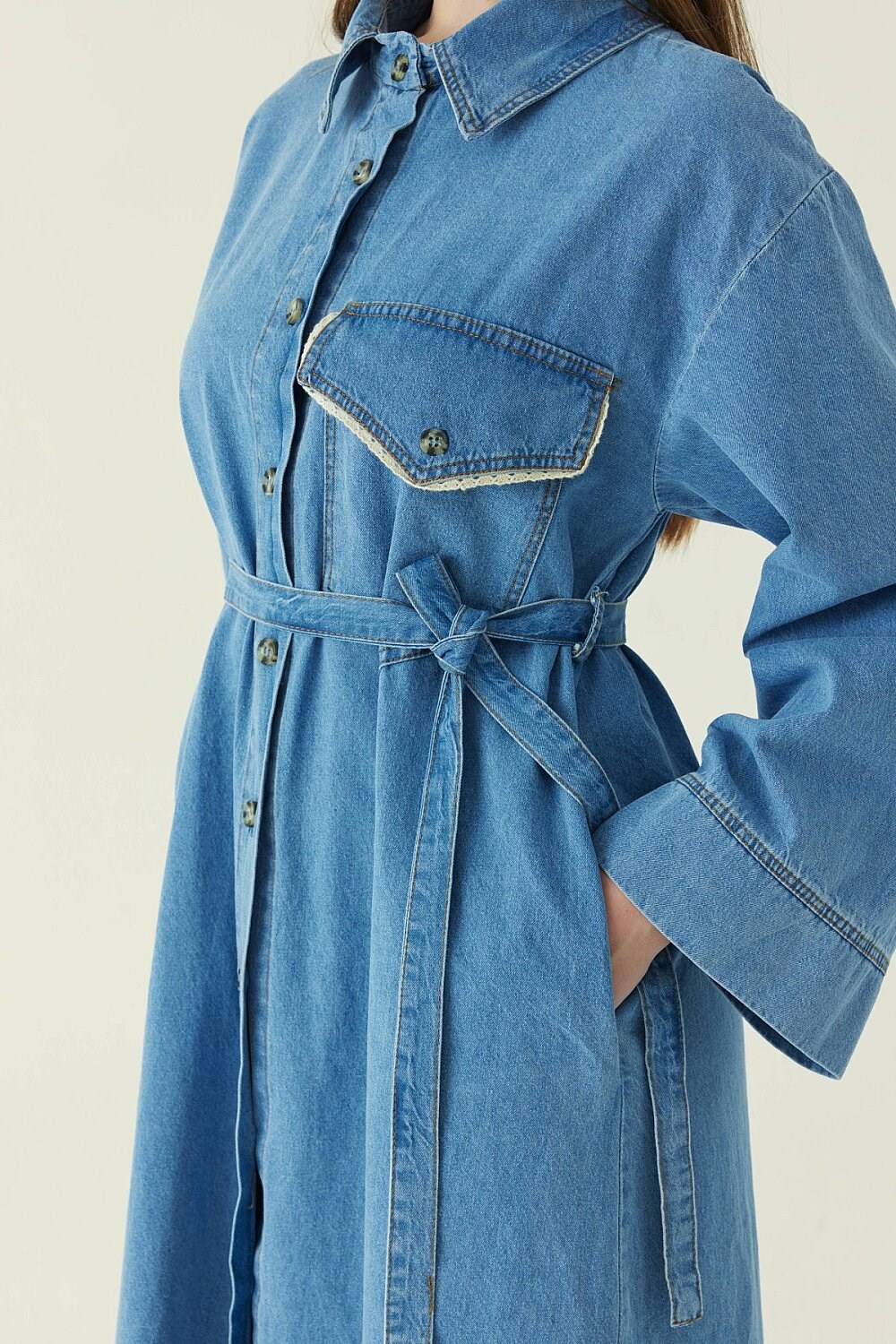 Dantel Detaylı Denim Elbise