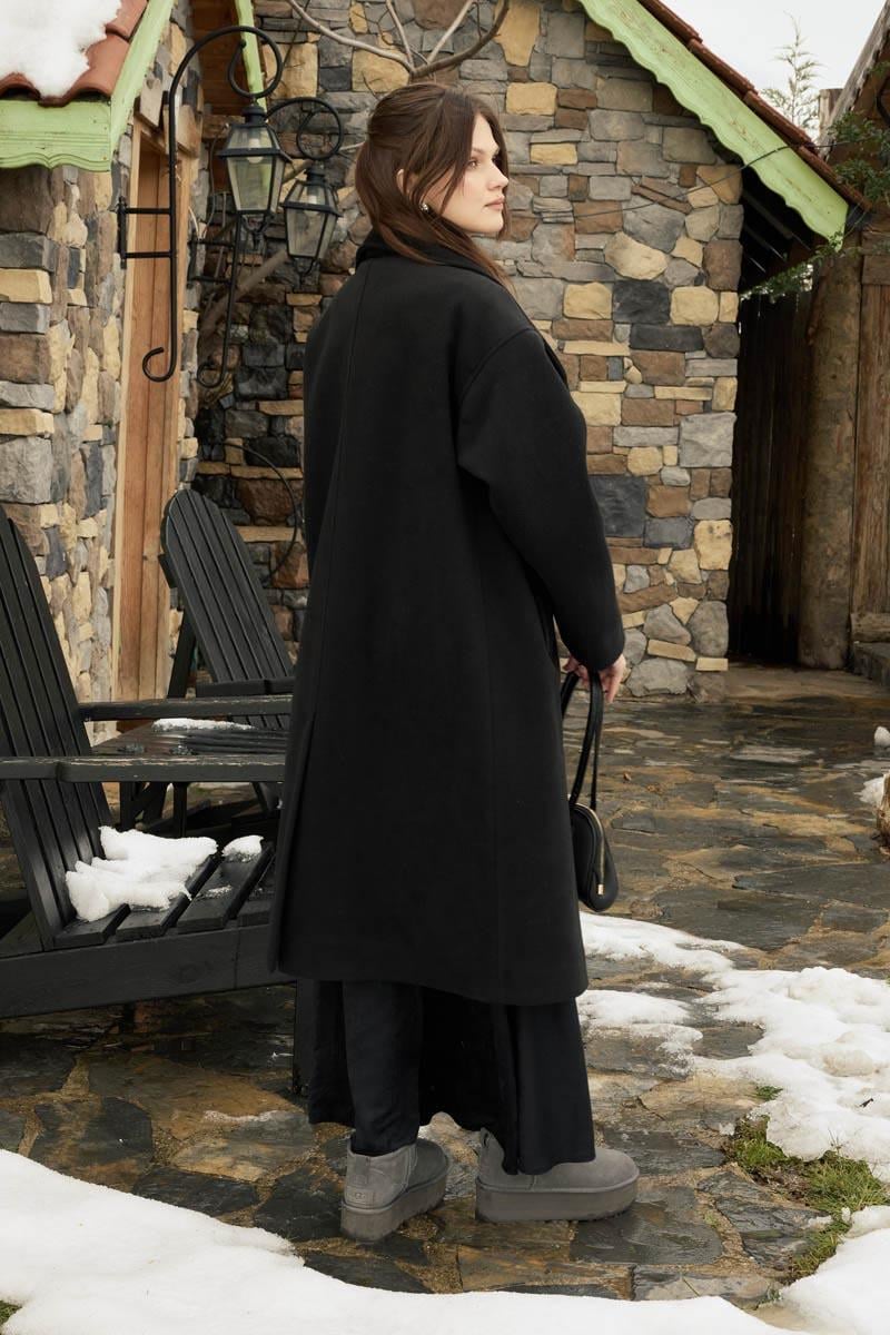 Dik Yaka Yünlü Kaban Siyah