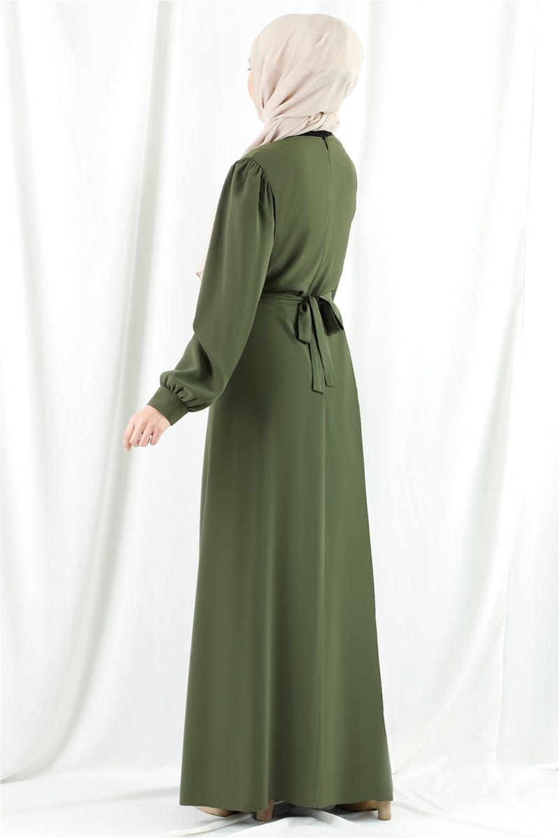 Düğme Detaylı Belden Oturtmalı Haki Ferace