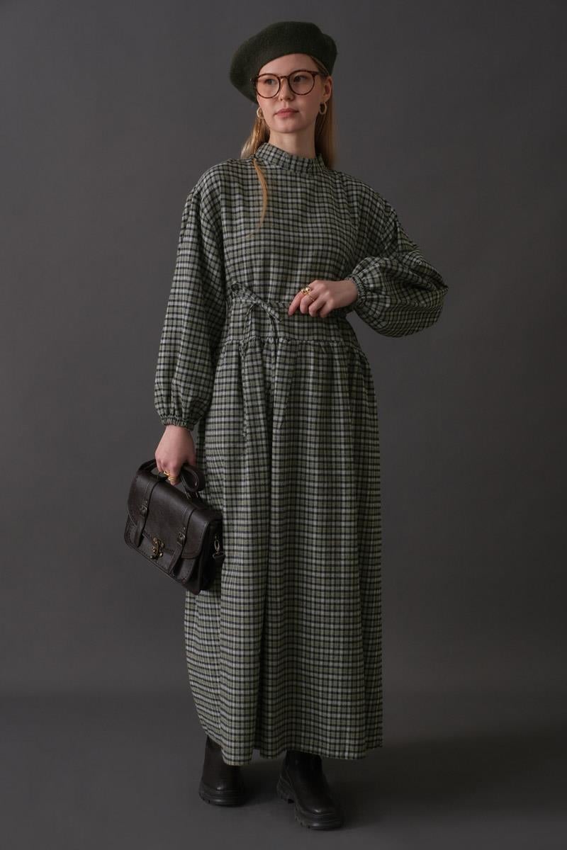 Düşük Kol Ekose Desenli Elbise Haki