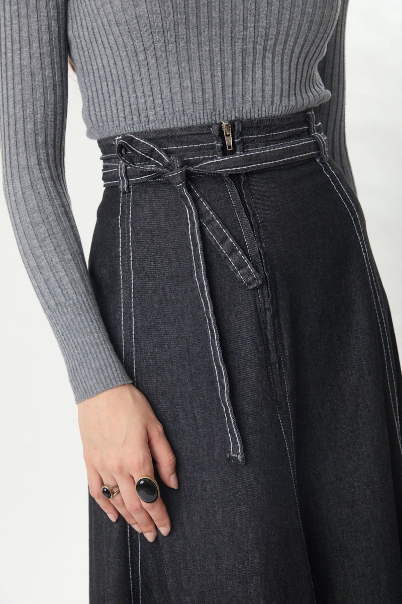 Etek Ucu Süs Dikişli Parçalı Denim Etek Siyah