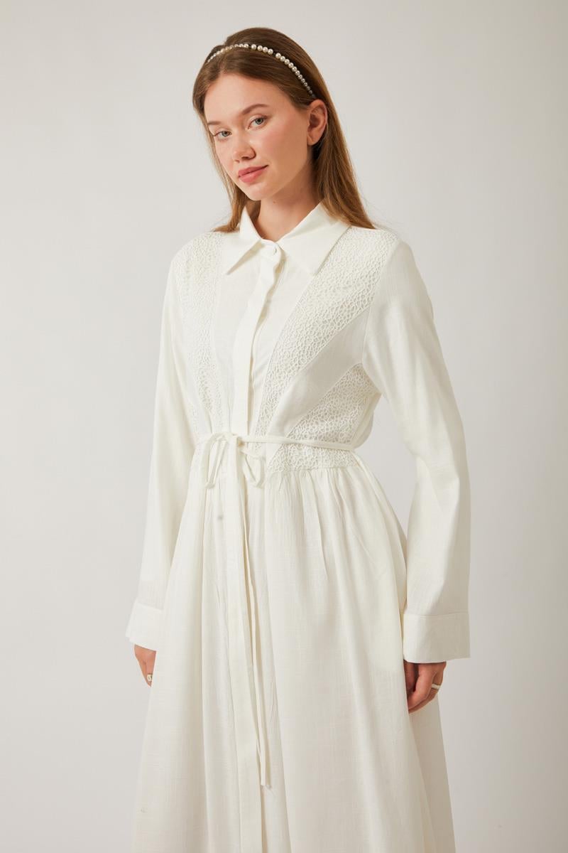 Gizli Düğmeli Dantelli Elbise Beyaz