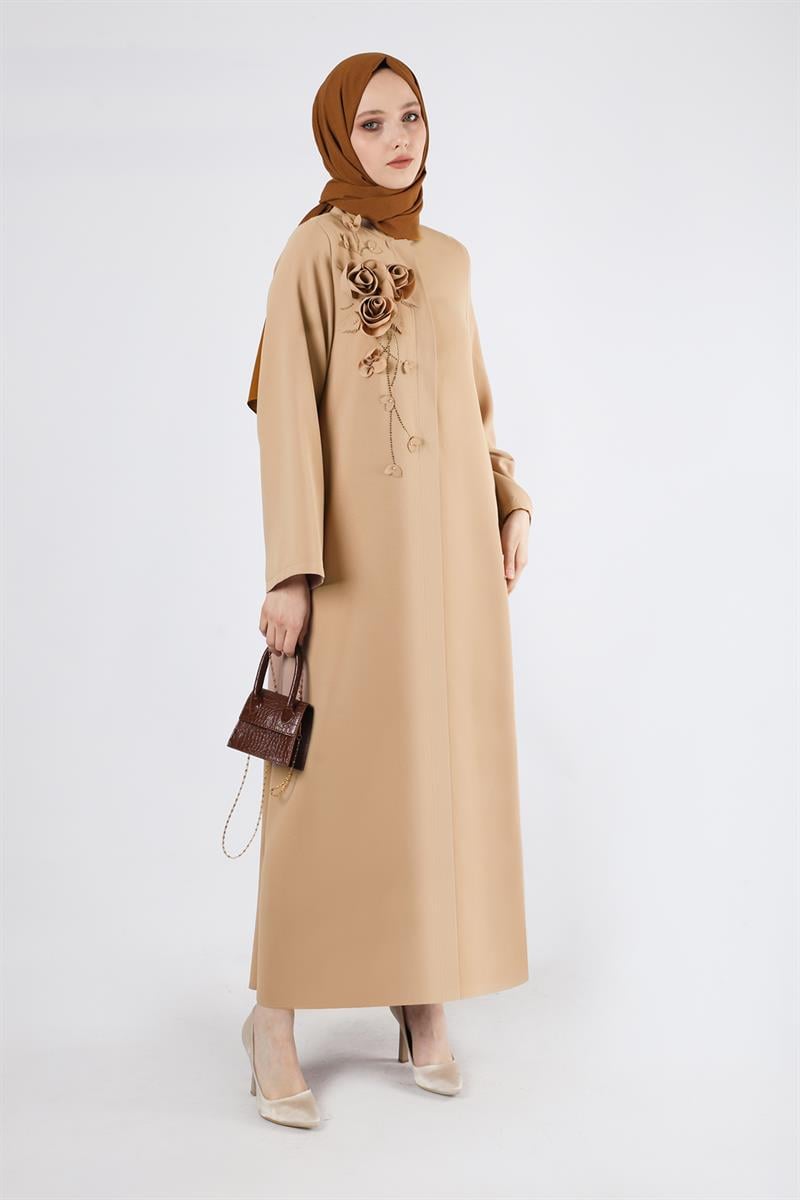 Gül Detaylı Taşlı Ferace Camel