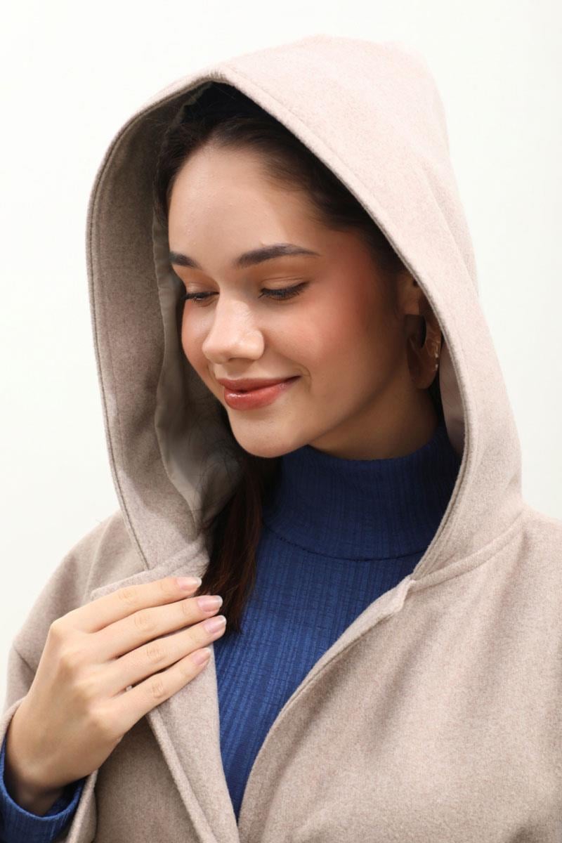 Kapüşonlu Ara Boy Kaban Açık Vizon 