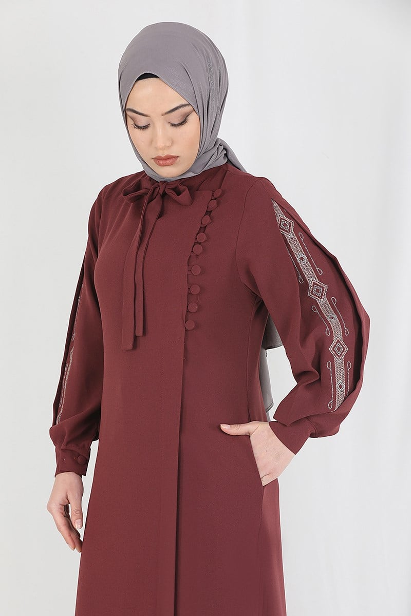 Kolları İşlemeli Ferace Kiremit