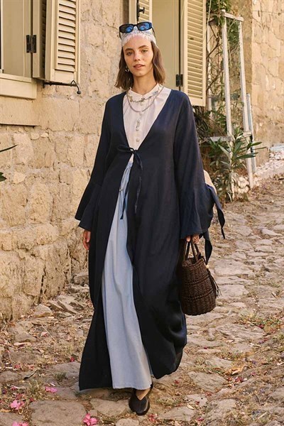 Kolları Volanlı Keten Abaya 