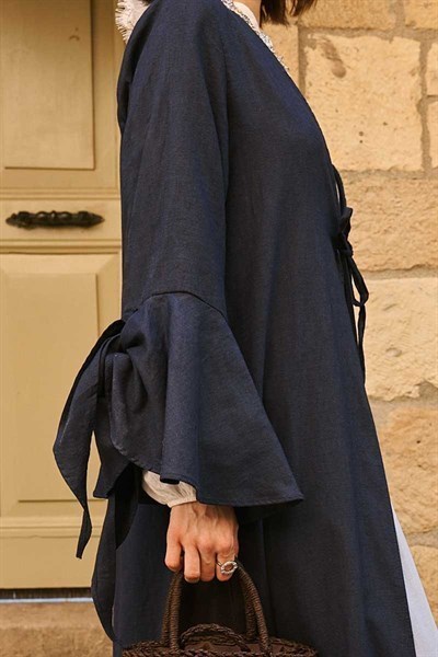 Kolları Volanlı Keten Abaya 