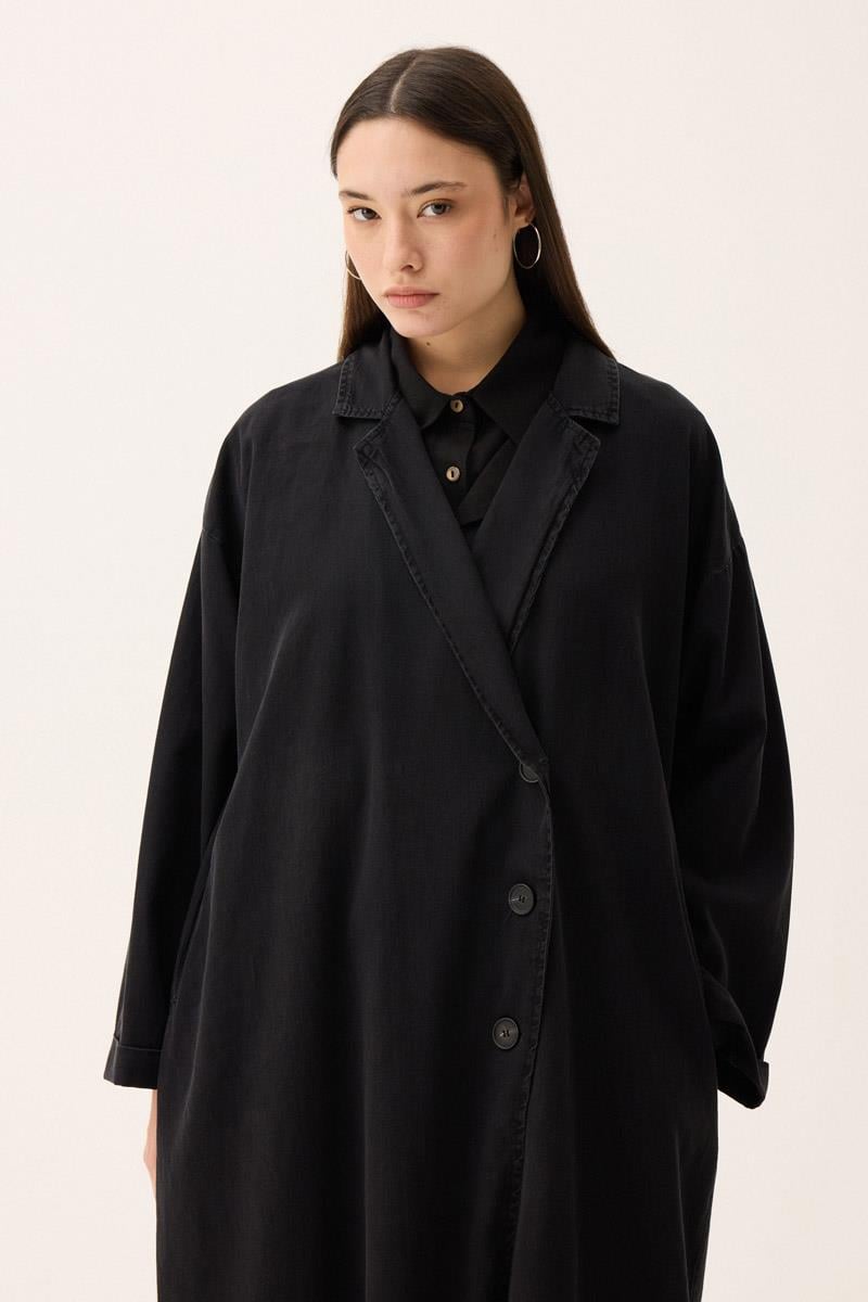 Kruvaze Düğmeli Denim Kap Siyah