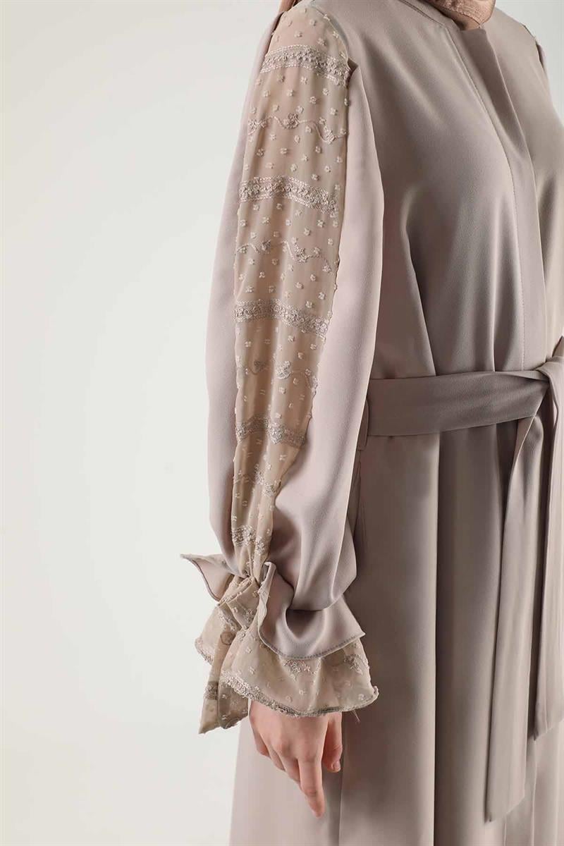 Manşeti Fiyonklu Garnili Ferace Çakıl