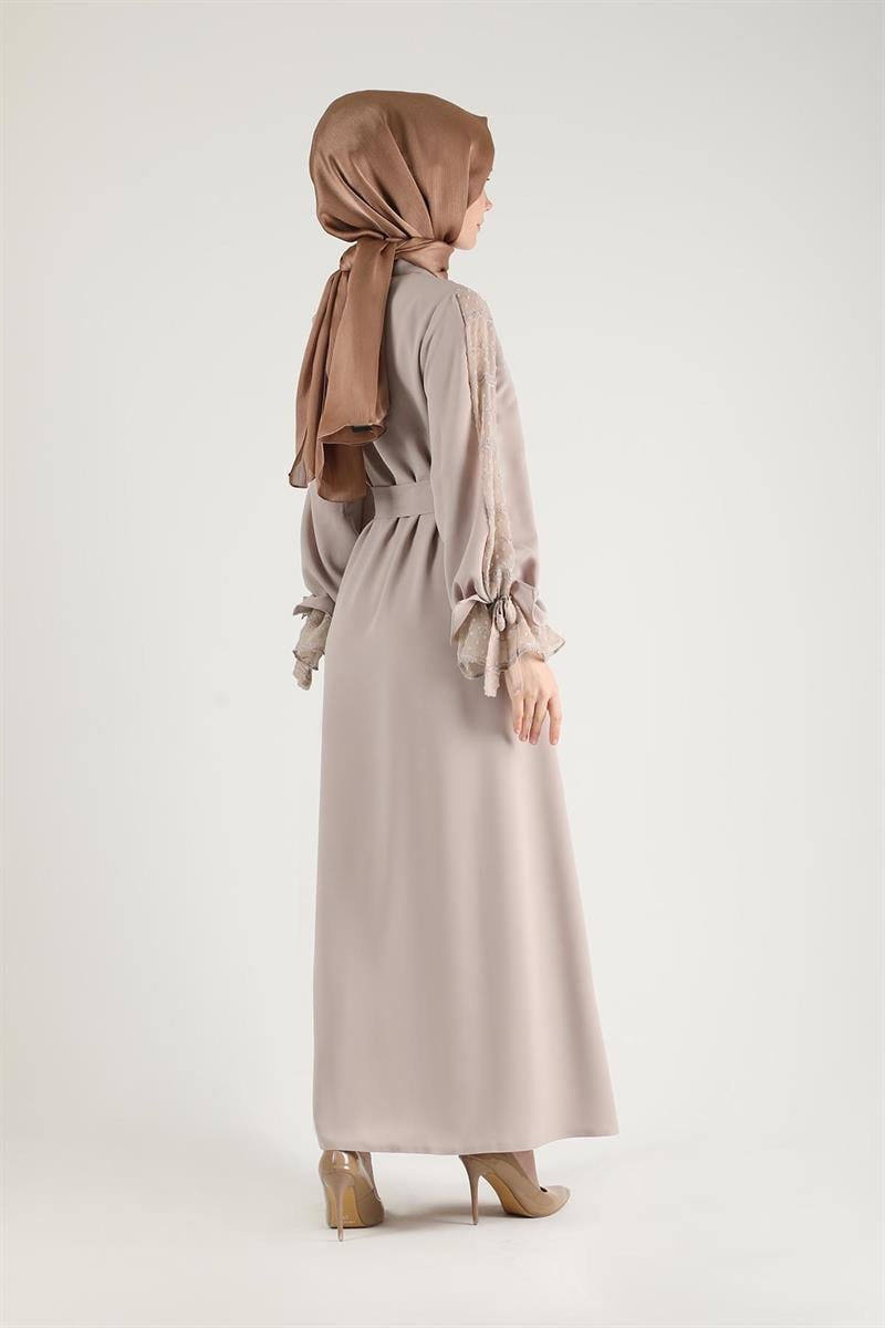 Manşeti Fiyonklu Garnili Ferace Çakıl