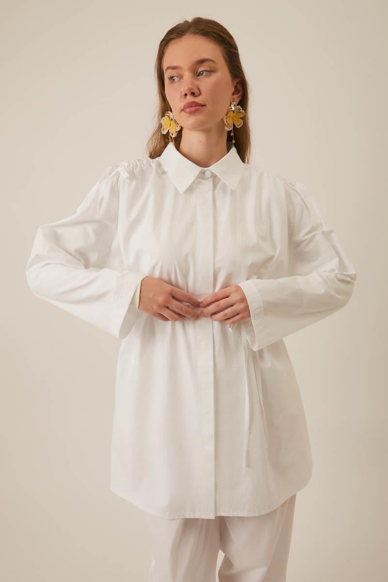 Omuzu Büzgü Detaylı Pantolon Takım Beyaz