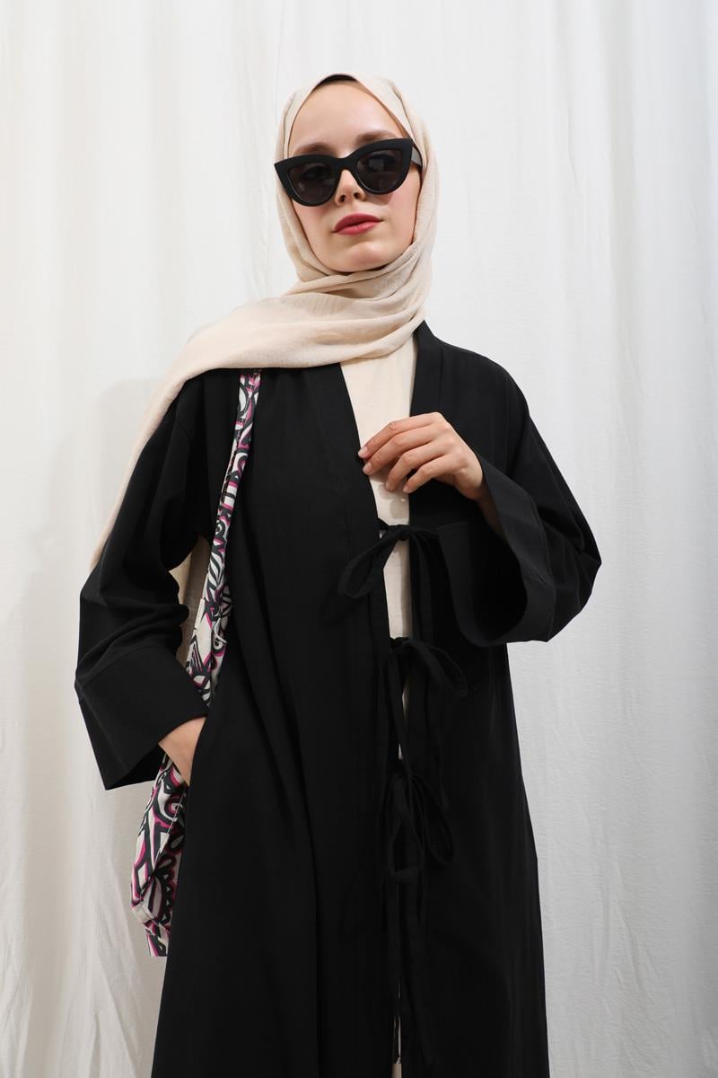 Önden Bağlamalı Abaya Siyah