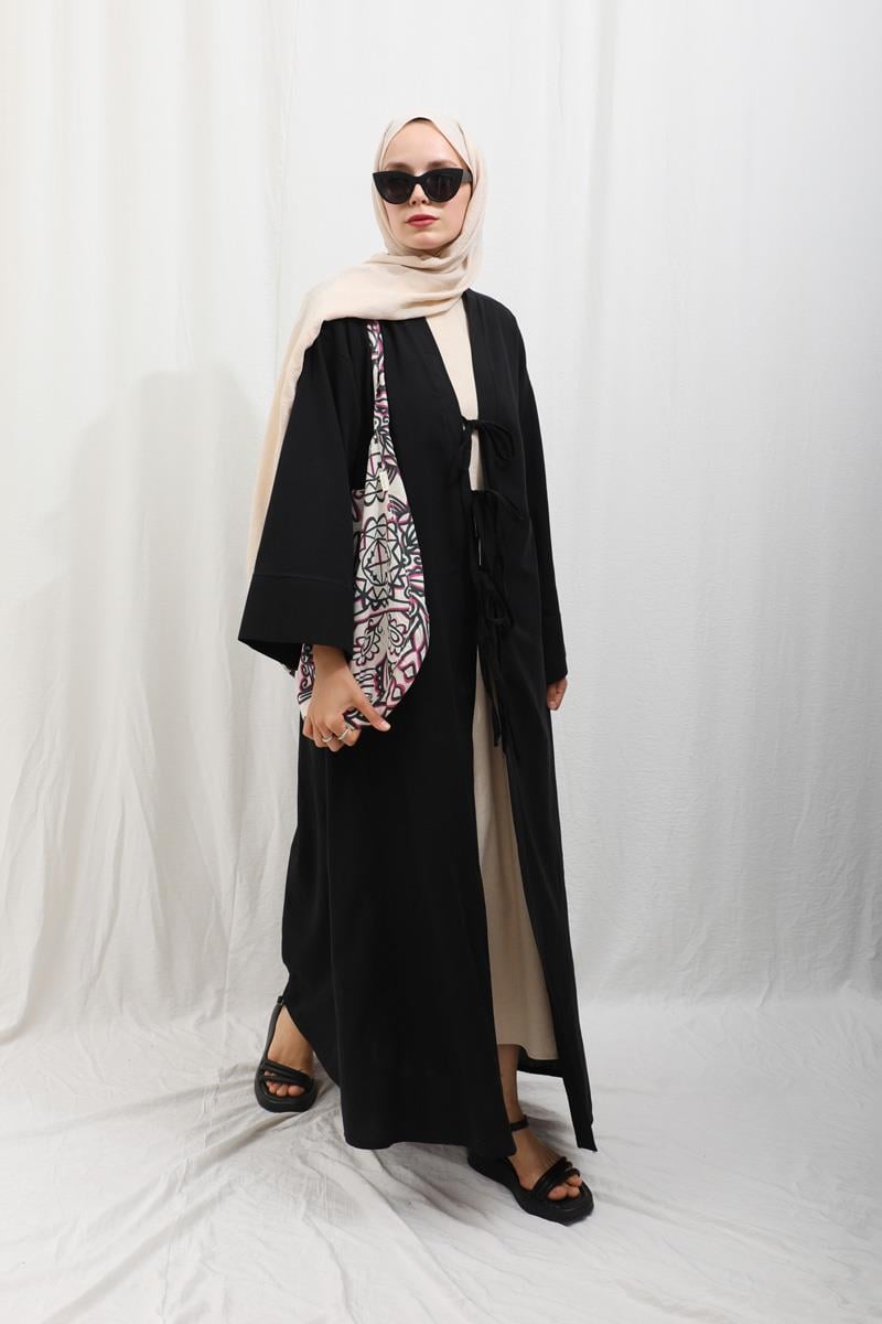 Önden Bağlamalı Abaya Siyah