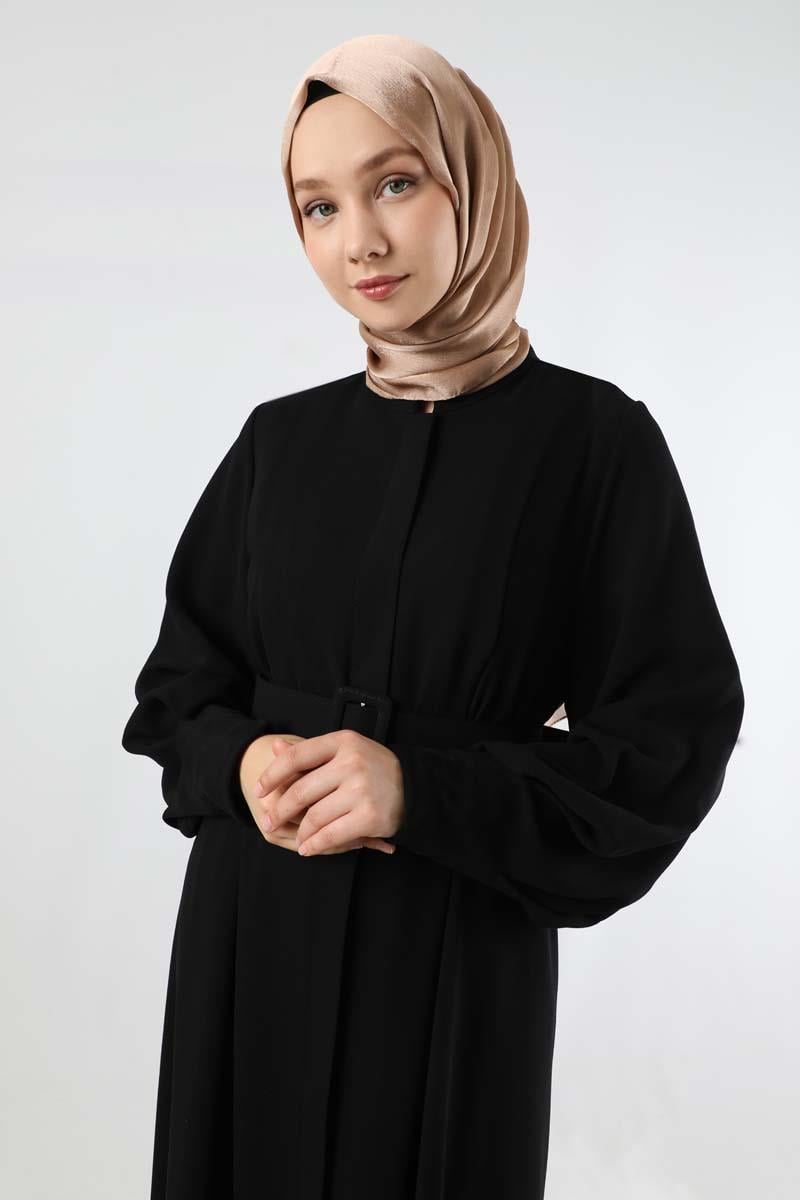 Pile Detaylı Ferace Siyah